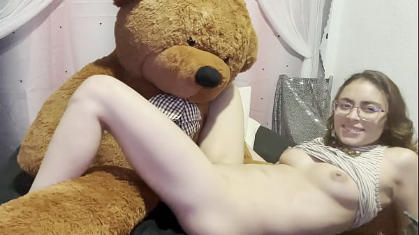 Rossmexicana Colmek Sendiri Pake Beruang Gede Dan Dildo-dildo Nya Sampe Crot.