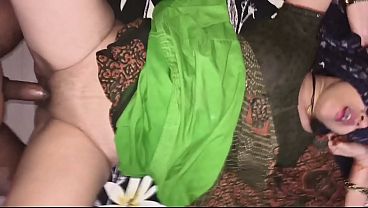 Kakak Tiri Desi Dientot Keras Sama Adik Tiri Pas Lagi Di Rumah Sendirian Film Penuh (suara Hindi)