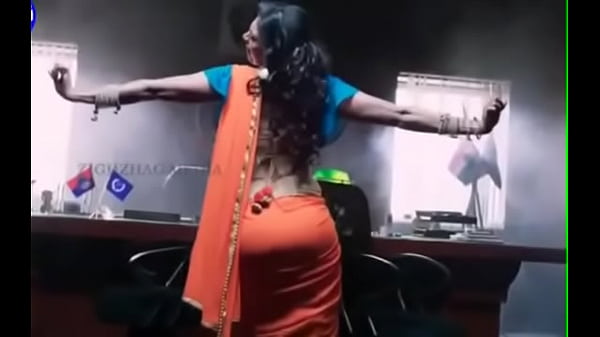 Desi Pantat Seksi Di Balik Saree, Bikin Ngiler