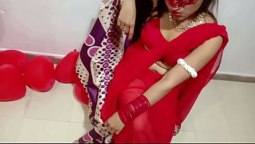 Baru Nikah, Istri India Pake Sari Merah Lagi Rayain Valentine Bareng Suami Desinya – Bokep Hindi Full Hot Abis