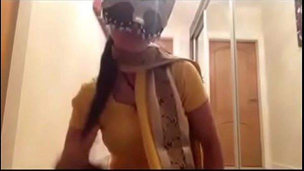Cewek India Seksi Lagi Colmek Sampe Basah Kuyup.