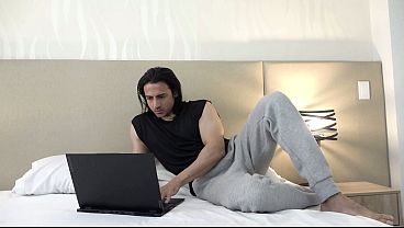 Tetangga Hindu-ku Tergila-gila Sama Pantat Latin Colombia-ku, Dia Ngewe Aku Pakai Kontol Gede Sampai Crot Di Dalem!