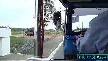 Ibu-ibu Thailand Amatir Digendam Di Jalan, Langsung Dibawa Tamasya Nafsu.