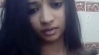 Desi Istri Priya Foto Selfie Panas Bikin Ngaceng