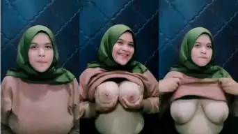 Kerudung Ijo Sombongin Toket Besar Sampe Viral
