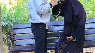 Pria Nyelametin Janda Muslim Seksi, Langsung Ngewein Dia