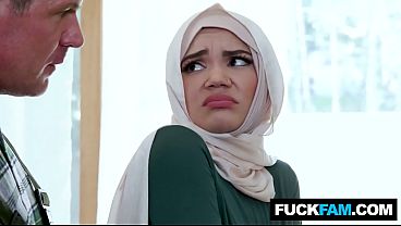 Ngentot Pertama Si Hijabi Imut Sama Tukang Ledeng Naudi Nala, Jason Sarcinelli, Bikin Makin Basah.
