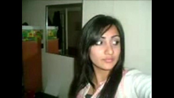 Desi Dancer Goyang Hot – Video Bokep Gratis – Youporn