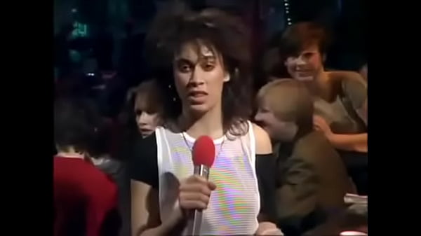 Eurythmics – Konser Panas 1983, Basah Keringet Dan Desahan