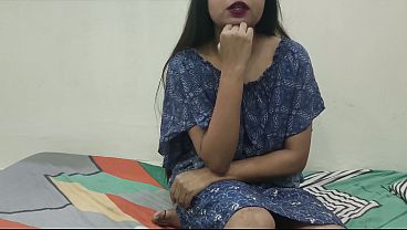 Cewek India Ganti Baju Di Depan Kakak Tiri Yang Lagi Nonton Bokep, Matanya Melotot Lihatin.
