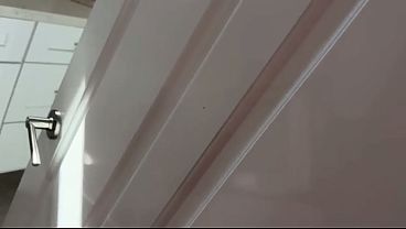 Mami Tiri Dada Besar Mau Ngentot Diam-diam, Lauren Phillips Mainin Fantasi Rumah Tangga Bareng Scott Stark