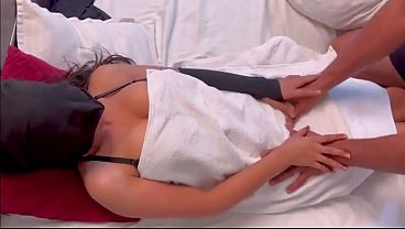 Desi Indian Bhabhi, Memek Sempit Digenjot Keras Sama Devar, Video Bokep Bhabhi Cantik Viral Suara Hindi.