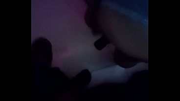 31 Tahun Janda Seksi, Mabuk-mabukan. Ujung-ujungnya Temennya Makin Liar.
