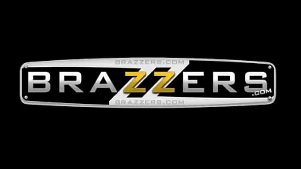 Brazzers, Bintang Porno Nih, Toket Gede Banget Bikin Makin Pengen!