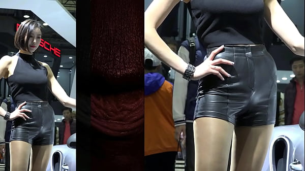 Gadis China Nari Pakai Hotpants Kulit, Bikin Makin Greget, Goyangannya Bikin Panas.