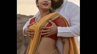 Desi Bhabhi Saree, Susu Gede Dipencet-pencet, Romansa Panas.