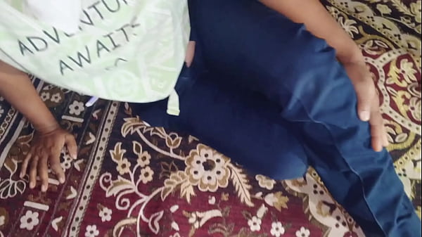 Desi Bhabhi Ne Chudai Ke Waqt Apne Geela Pani Se Devar Ko Bheeg Kar Diya, Hindi Hd Video Sex.