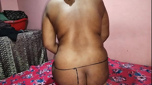 Pembantu Perawan Asli Dibersihin Kontol Sama Tuan Rumah Pertama Kali Pakai Suara Hindi Yang Bikin Basah.