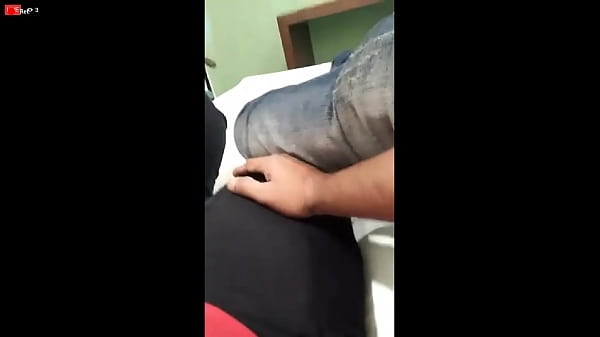 Tonton Live Facebook, Muka Merah, Badan Goyang, Bikin Greget!