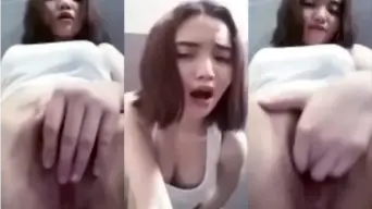 Cewe Bondol Sange Bejibun, Jari Tiga Main Ngenyangin Lubang.