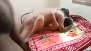 Desi Istri Menikmati Suami Dan Selingkuhan Dalam Threesome India Yang Panas Dan Penuh Nafsu