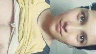 Kashmiri Cewek Beina Selfie Bugil Bikin Makin Pengen