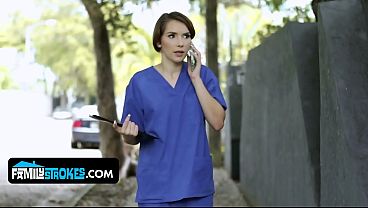 Natalie Porkman Dan Melanie Hicks Dapat Perlakuan Khusus Dari Doktor Mesum