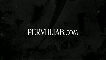 Ibu Tiri Muslim Ngajarin Anak Tiri Arab Yang Ngebet Ngentot – Chloe Amour, Mira Luv, Arin Jones