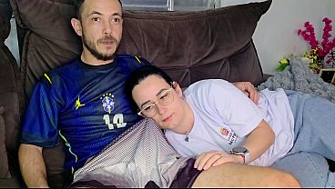 Kakak Tiri Digoda Adik Kandung Sambil Nonton Timnas Brasil, Bikin Makin Panas