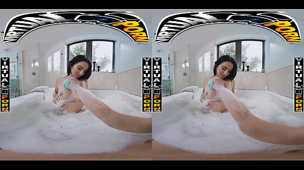 Virtual Porn – Kiana Kumani Mandi Basah Kuyup, Berubah Jadi Aksi Ngentot Ngegas Bareng Kakak Tiri